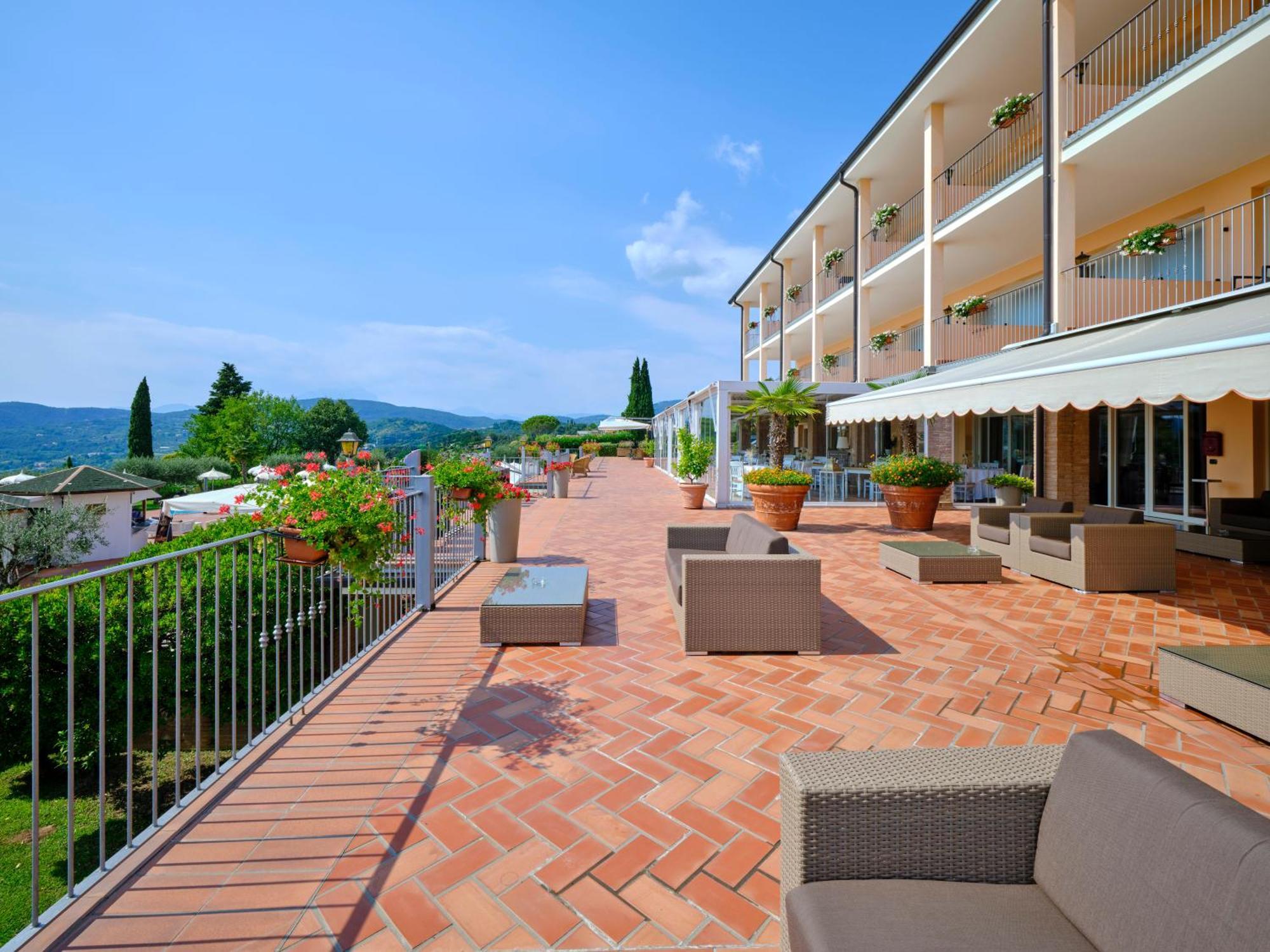Hotel Boffenigo - The Golden Hour Costermano Exteriör bild